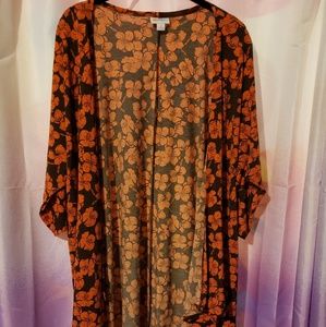 Lularoe lindsay kimono
